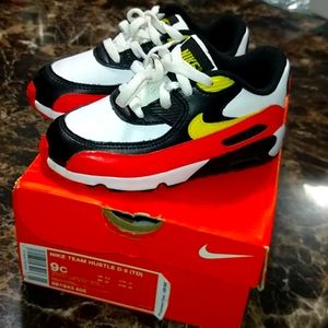 Nike sneakers  shoes 9c